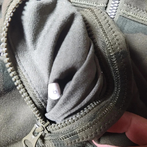 Rare Lululemon Athletica Forme Jacket | Lululemon Jacket | Size 6 - Picture 7 of 9